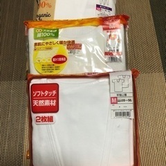 冬用ブーツ、肌着、靴下まとめて出品の画像