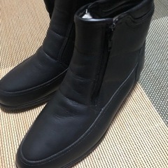 冬用ブーツ、肌着、靴下まとめて出品の画像