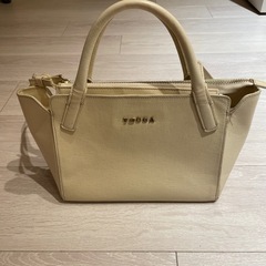 トッカ　TOCCA 白　バック　ショルダーバック