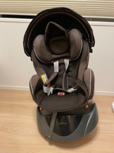 チャイルドシート　ベビーシート　アップリカ　ラクート