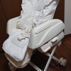 コンビ　ベビーチェアの画像