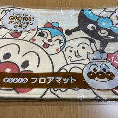 アンパンマン　フロアマット　新品
