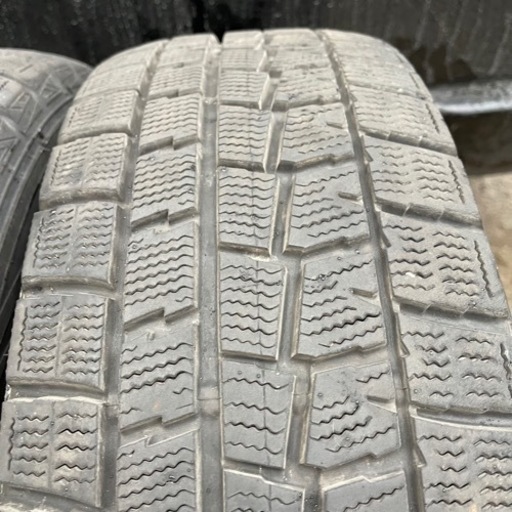 バリ山　DUNLOP WM01 205/65R15 スタッドレス  タイヤ　2018年製