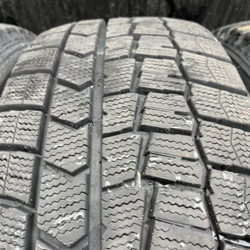 バリ山　DUNLOP WM02 205/55R17 スタッドレス  タイヤ　2016年製