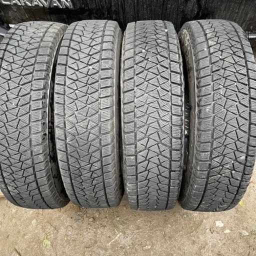 極上タイヤ　BRIDGESTONE DM-V2 175/80R15 スタッドレス  タイヤ　2015年製