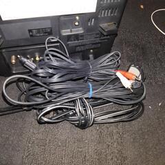 レア物　トラックで使用していたブラウン管テレビデオとDVDデッキリモコン付きの画像