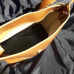 新品　ブラウンショルダーバッグの画像