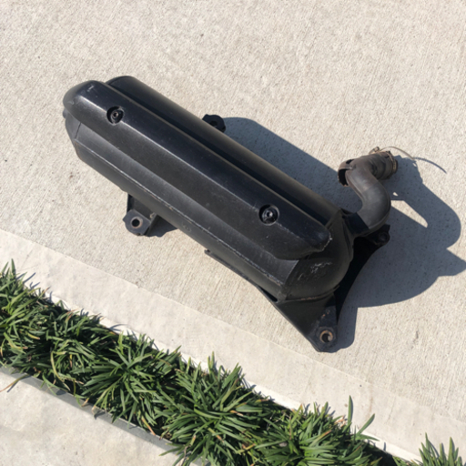 フュージョン　純正　マフラー