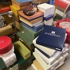 木箱の贈答品、紙箱の贈答品などお買い取り致します！