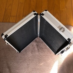 アタッシュケース　鍵なし
