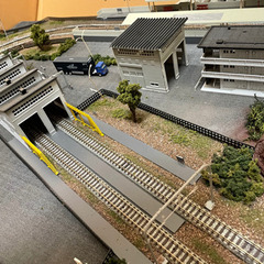 鉄道ジオラマ　レイアウト複線※150x60cm Ｗクロス&2線ヤードの画像