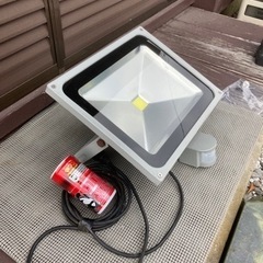 人感センサーLEDライト　ジャンクの画像