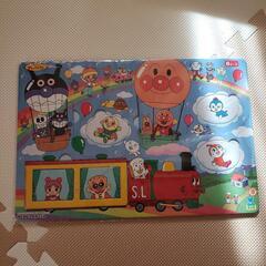 アンパンマン　紙パズル３点の画像