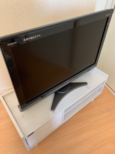 SHARP テレビ32インチ、TVボードセット