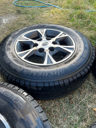 ハイエース　アルミ　MICHELIN 15インチ　値下げ交渉可能