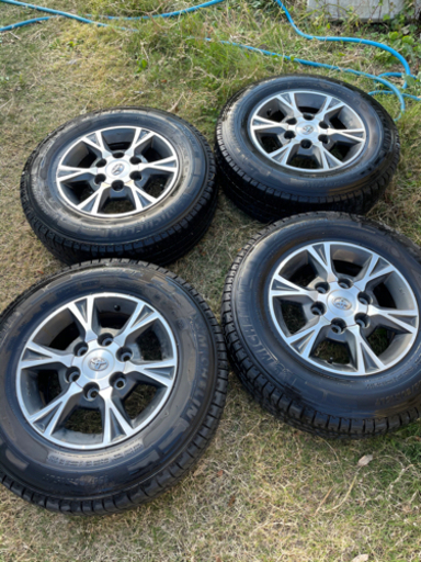 ハイエース　アルミ　MICHELIN 15インチ　値下げ交渉可能