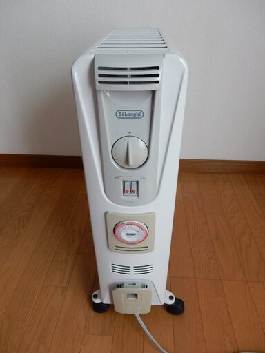 デロンギオイルヒーター　091521TEC