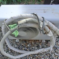 古いエアコン　の画像