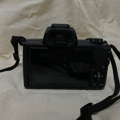 eoskissm ダブルズームセット　収納バッグ、持ち運びバッグ、sdカード付きの画像