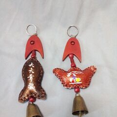 ✨蚤の市０円✨　早いもの勝ち　幸運を呼ぶ！鈴付きストラップ