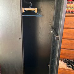 姿見付きクローゼットの画像