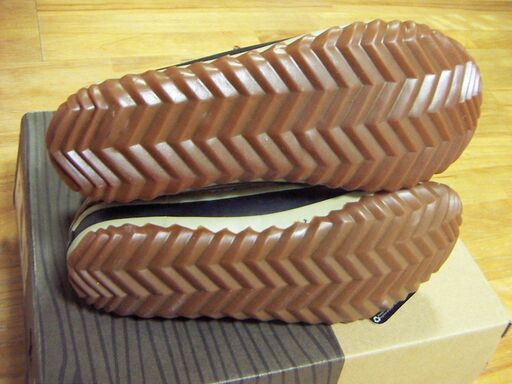 新品 定価￥16500　SOREL アウトアンドアバウト　レディース 23.0cm　US6　外箱付　ソレル　Out N About　スノーブーツ