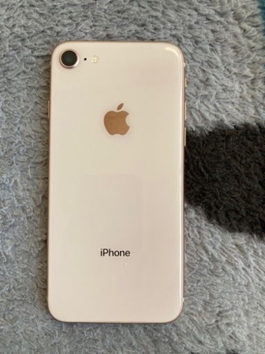 携帯電話 iPhone8