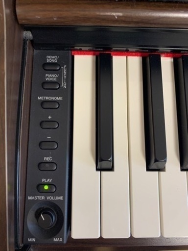 ピアノ中古品　ヤマハ　　YAMAHA YDP-140