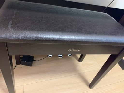 ピアノ中古品　ヤマハ　　YAMAHA YDP-140