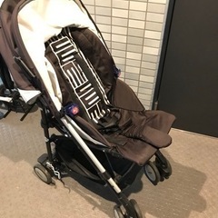 アップリカ　ベビーカー（レインカバー付き）