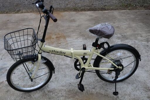 21日予約あり　新車　折畳20インチ6段　未使用展示車　クリームイエロー