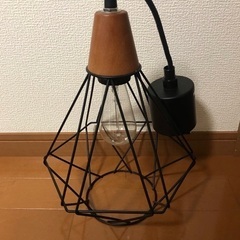 ペンダントライト　ニトリ