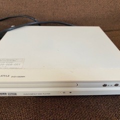 DVDプレーヤーとPCスピーカーのセットの画像