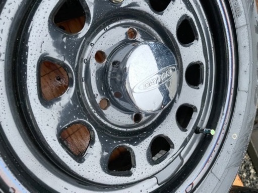 デイトナ。TOYOスタッドレス。215/65/16