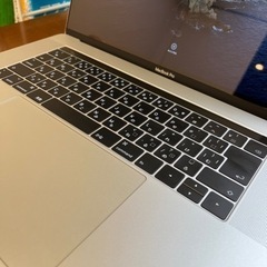 【終了】MacBook pro 2016 15インチ　1T 16GB iCore7の画像