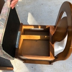 France mirror?ドレッサーの画像