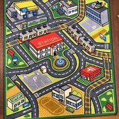 お遊びマット　110×130サイズ　カーペット？　トミカ  プラ...