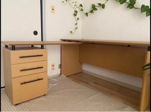 ニトリのPCテーブル