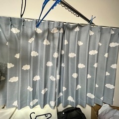 ニトリ　雲模様カーテン　& レースカーテン