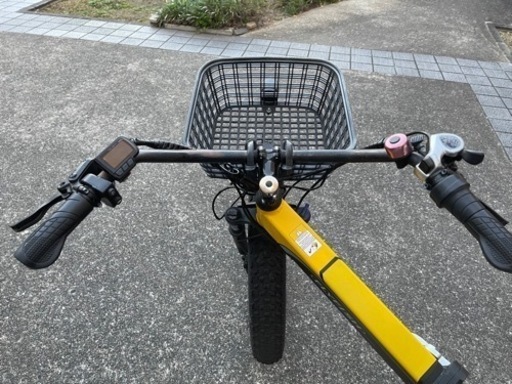 ファットバイク自転車　フル電動アシスト　アクセル走行