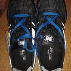 安全靴2足　スニーカータイプの画像