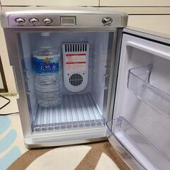 小型冷蔵庫　※故障してますの画像