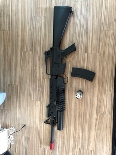 東京マルイ M16A2 電動ガン ＋ グレネードランチャー M203