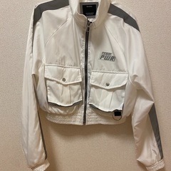 Bershka ショート丈