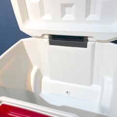 新品未使用 コールマン クーラーボックス 60QT 56L キャスター付 ホイールクーラー レッド ホワイトの画像