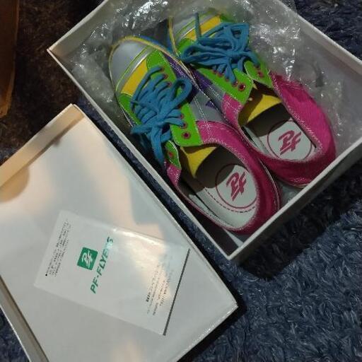 ニューバランス　New Balance　レディーススニーカー　カラフル