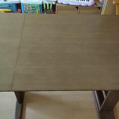 ダイニングテーブル2wayタイプの画像