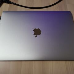 MacBook Pro 13.3インチ 2019年モデル/ディスプレイ要