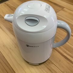 215 電気ポットの画像