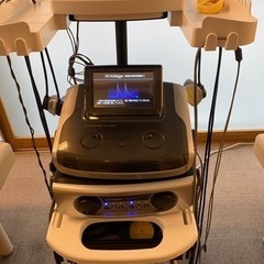 ES-5000【ハイボルト、微弱電流、EMS、3D】